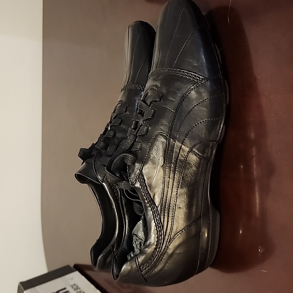 Puma leather shoes